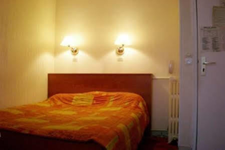 Hotel Des Andelys Париж Экстерьер фото